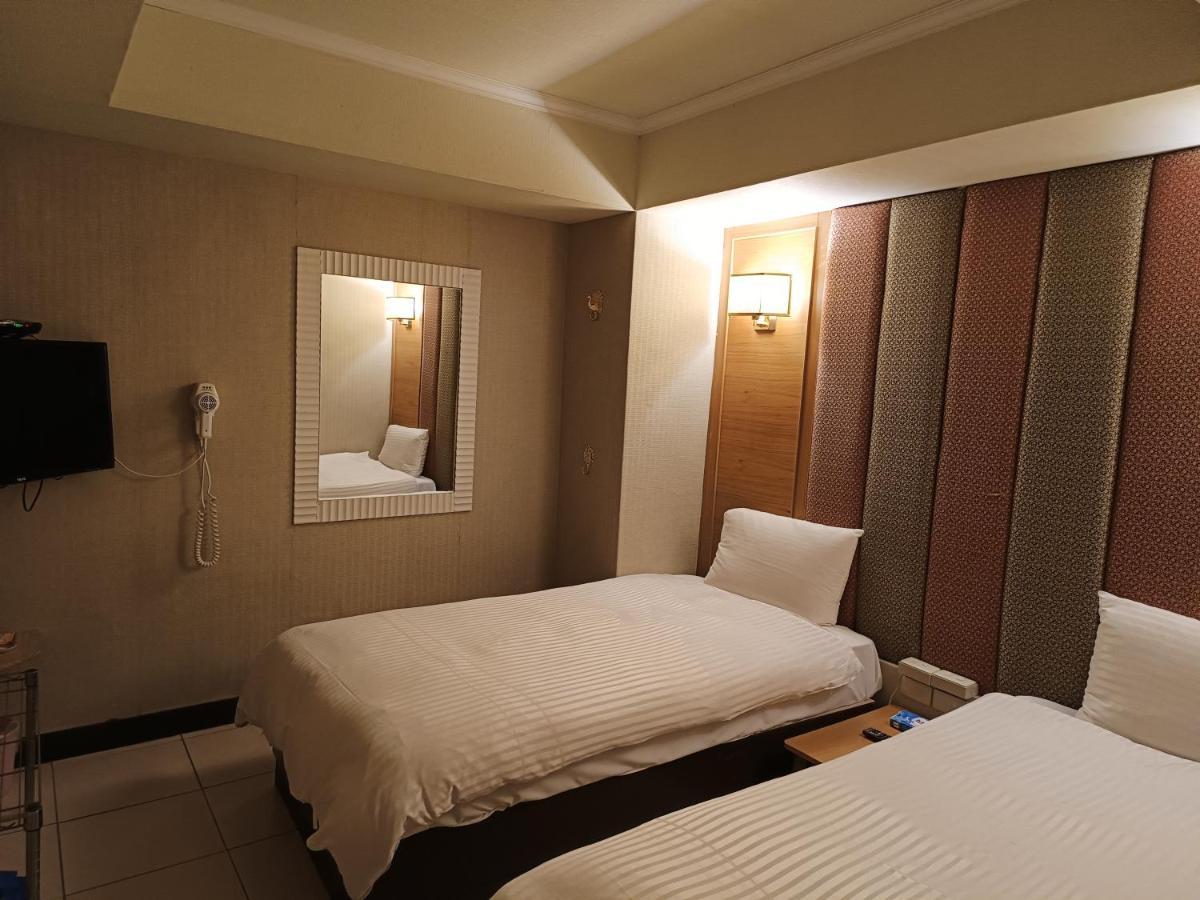 Hotel Fouquet Kota Hualien Bagian luar foto