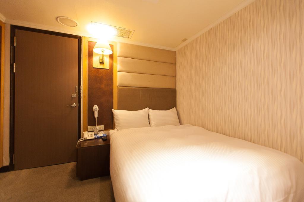 Hotel Fouquet Kota Hualien Ruang foto